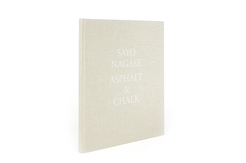 ASPHALT & CHALK by Sayo Nagase 永瀬沙世 ASPHALT & CHALK - 永瀬沙世 | shashasha 写々者 - 写真集と