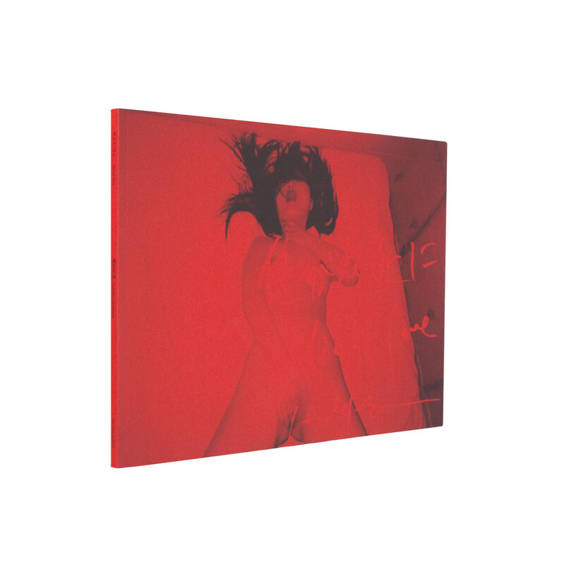 焦がれ死に die of love - 殿村任香 | shashasha 写々者 - 写真集と