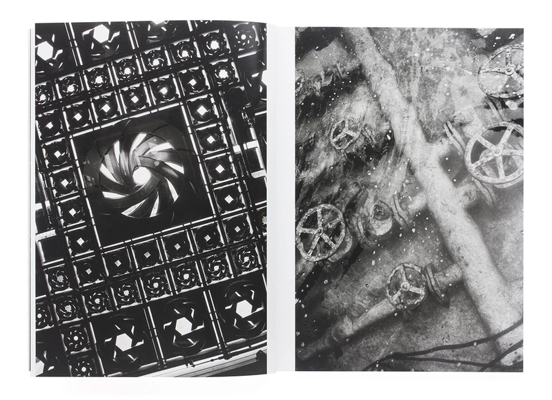 The Last Cosmology - 川田喜久治 | shashasha 写々者 - 写真集と