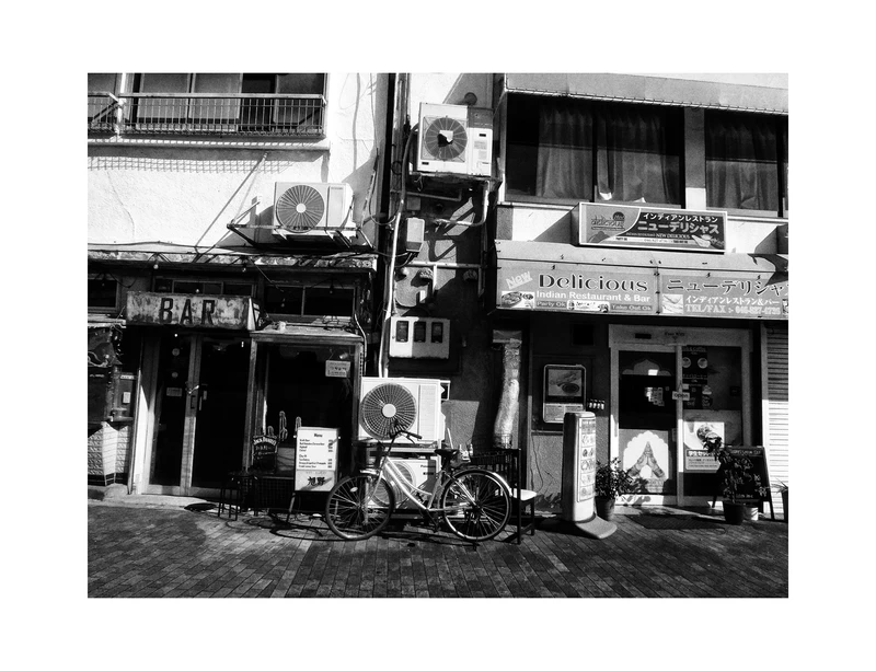 森山大道 写真集 a room 直筆サイン限定250部 シリアルナンバー入り希少 CtDddfcRI_gsPN6e.webp