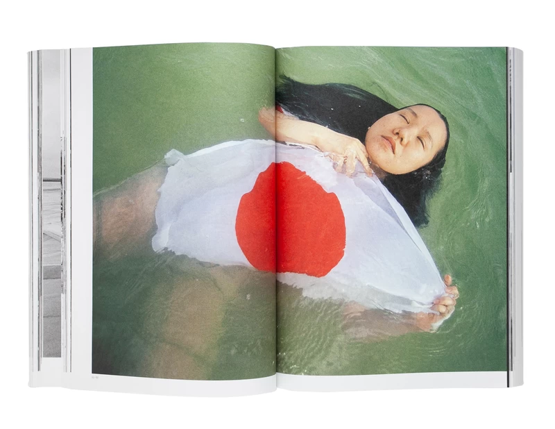醜くも美しい人の一生、私は人間が好きだ。 - 石川真生 | shashasha 写