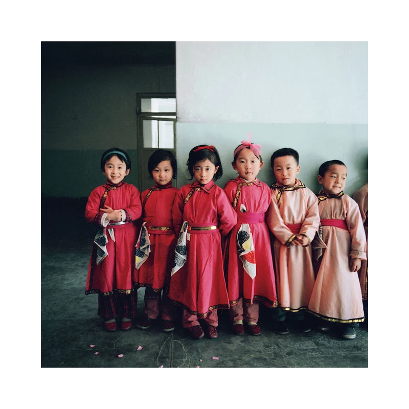 往事成追憶―中国の子供達 III - 秋山亮二 | shashasha 写々者 - 写真集
