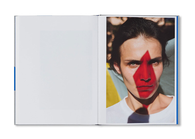 ROXANE II - Viviane SASSEN | shashasha - Photography & art in books