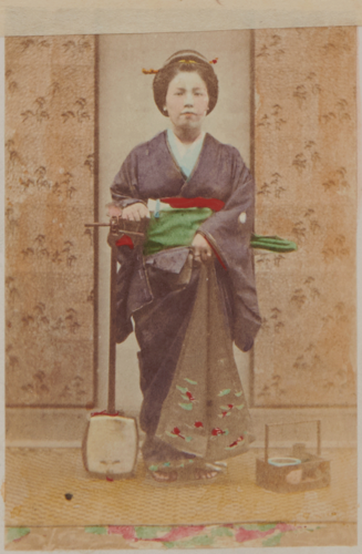 Shimooka Renjō, ‘Shinagawa no geisha (Geisha of the Shinagawa Quarter)’/ ‘Ready for an engagement’, c.1863-70.