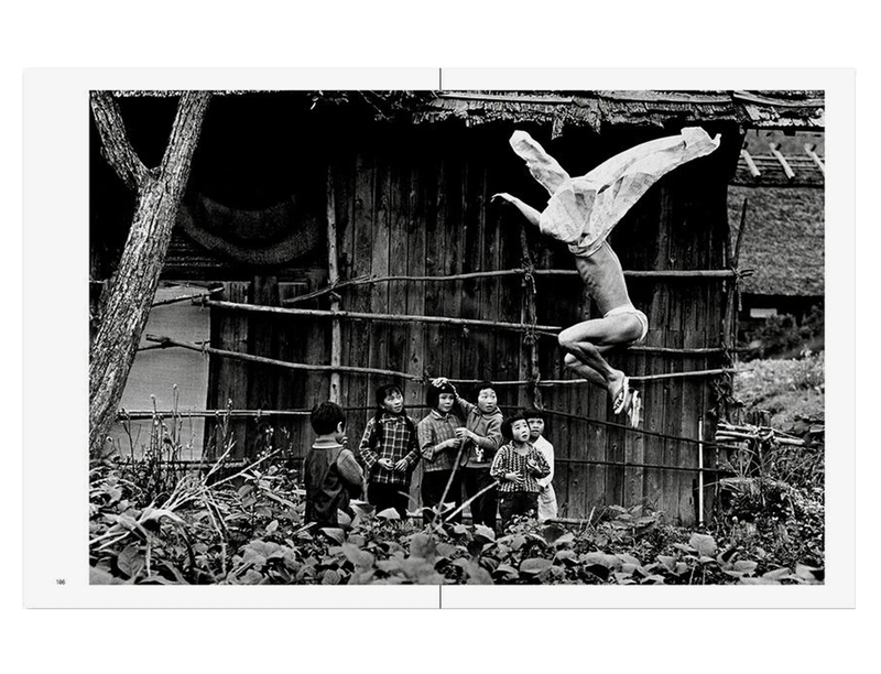 Eikoh Hosoe（日本語版） - 細江英公 | shashasha 写々者 - 写真集と ...