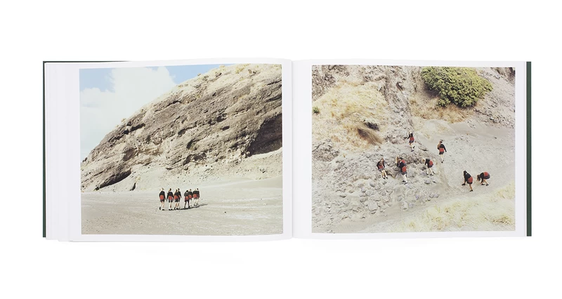 Assembly - Osamu YOKONAMI | shashasha - Photography & art in books