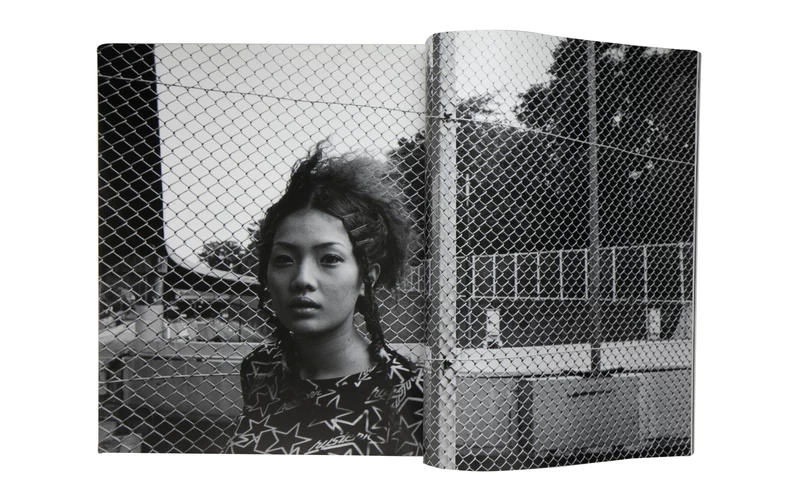 【a girl hysteric no.11】 沢渡朔　★★大幅に値下げしました A Girl / Hysteric No. 11 - 沢渡朔 | shashasha 写々者 - 写真集と