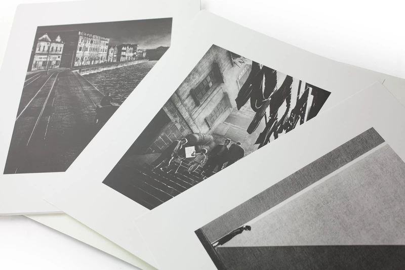 Selected Works - 何藩 | shashasha 写々者 - 写真集とアートブック