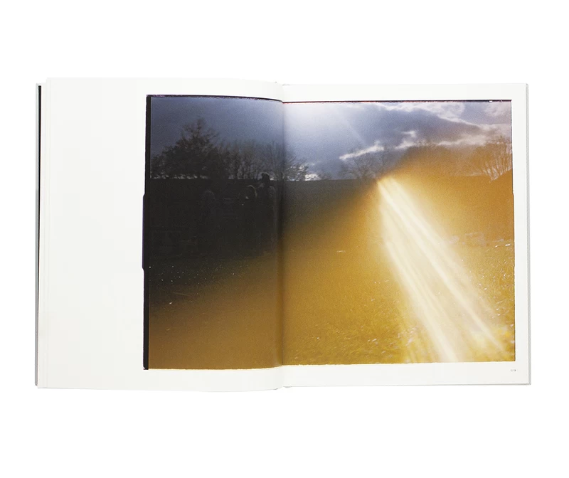草野庸子　写真集　Across the Sea Across the Sea - 草野庸子 | shashasha 写々者 - 写真集とアートブック