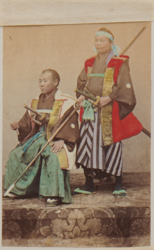 Shimooka Renjō, ‘Daimyō hanchu shutsujin (Daimyō setting off on campaign)’/ ‘A daimio with his fighting man’, c.1863-70.