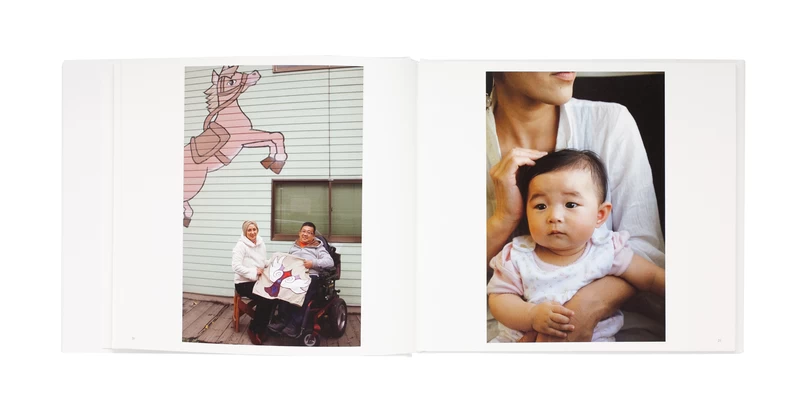 アイヌ、100人のいま - 宇井眞紀子 | shashasha 写々者 - 写真集と