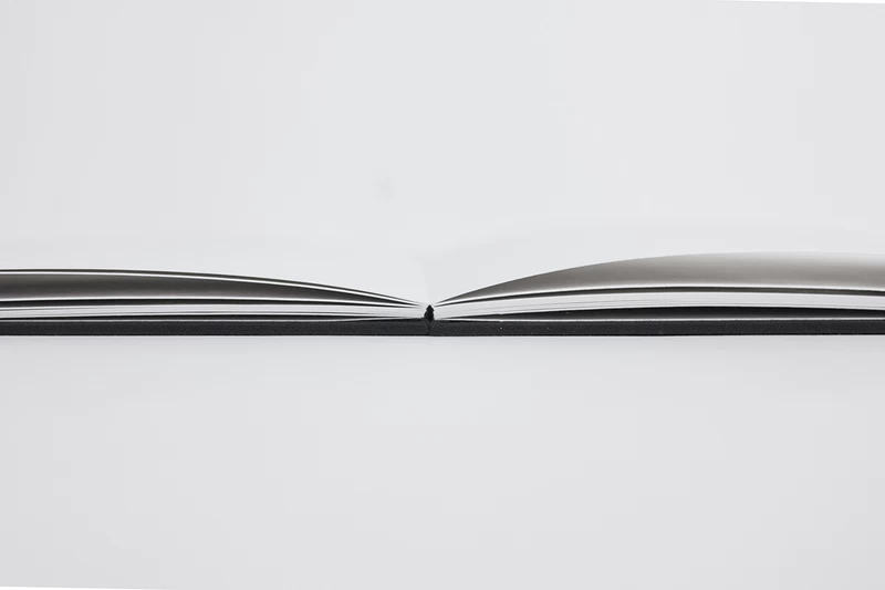沈黙の中身はすべて言葉だった - 村越としや | shashasha 写々者