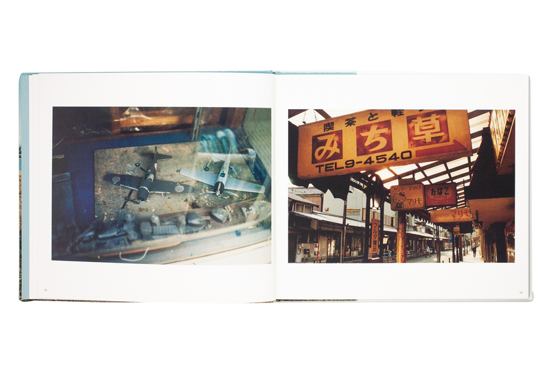 檄レア・プレミア本◉尾仲浩二 モノクロ写真集「遠い町」　初版　ケース付 Long time no see - 尾仲浩二 | shashasha 写々者 - 写真集と