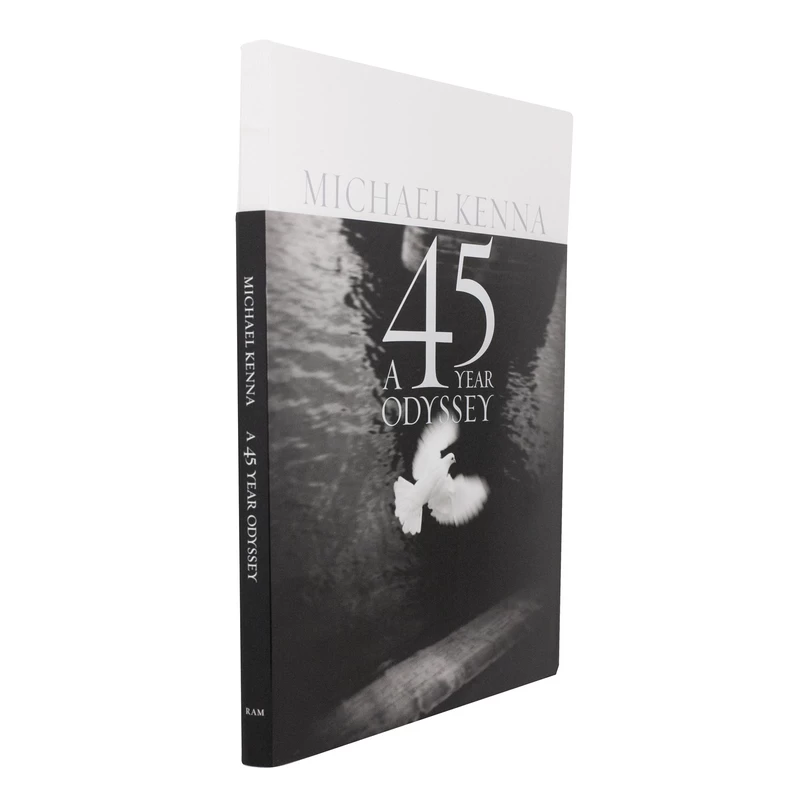 A 45 years odyssey - Michael KENNA | shashasha - Photography & art