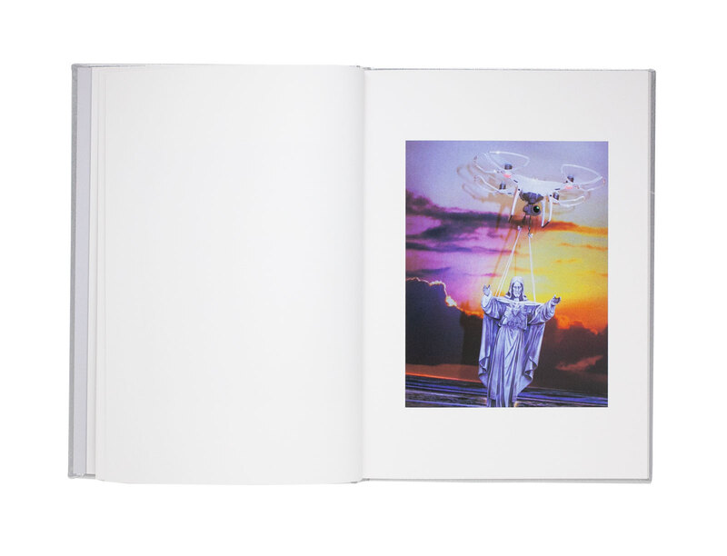 アート・デザイン・音楽 Showa 88 usui kazuyoshi Showa 88: an imaginary past photographed by Kazuyoshi Usui