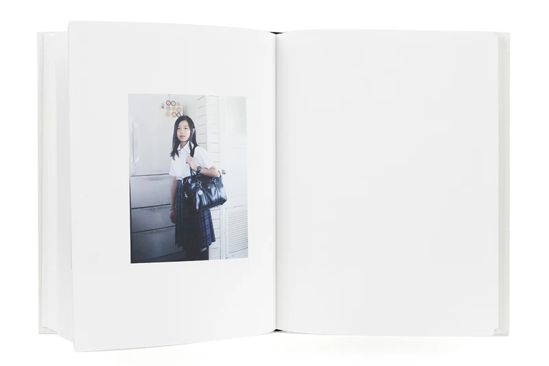 美品　希少　絶版　NEW DOCUMENTARY ホンマタカシ　作品集　写真集 New Documentary - ホンマタカシ | shashasha 写々者 - 写真集とアート