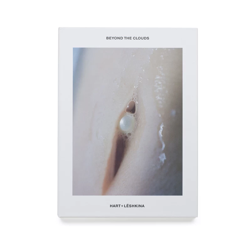 Hart+Leshkina　BEYOND THE CLOUDS　限定500部 nm3lUMqYI_zgEsee.webp