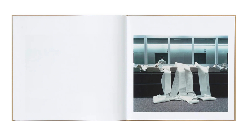 Office / LA Office - ラース・ツンビヨルク | shashasha 写々者