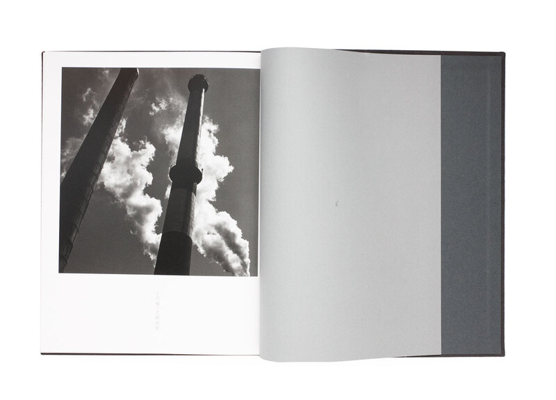 煙突のある風景 - 須田一政 | shashasha 写々者 - 写真集とアートブック