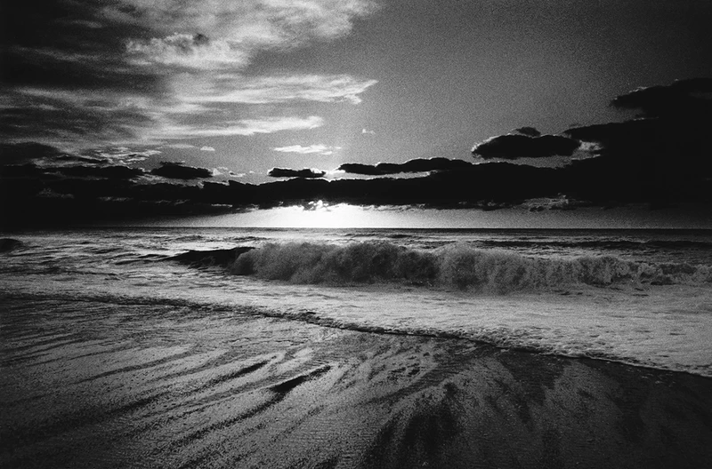 Solitude Standing / 小島一郎　Ichiro Kojima Solitude Standing - Ichiro KOJIMA | shashasha - Photography & art