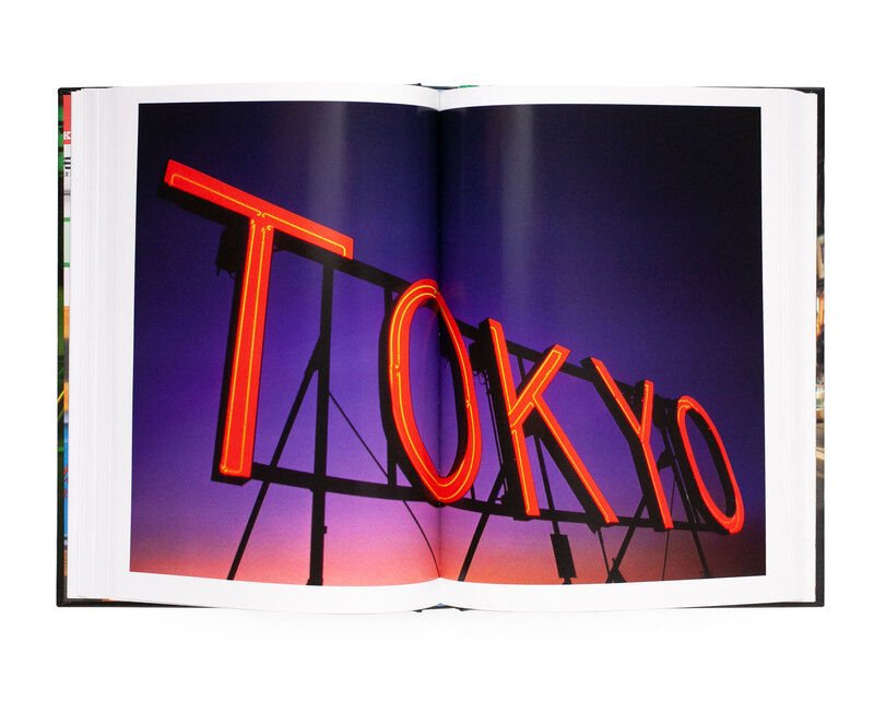新品　日本製+Documentary PHOTO BOOK 2019-2020 Photography: The Definitive Visual History (DK Definitive