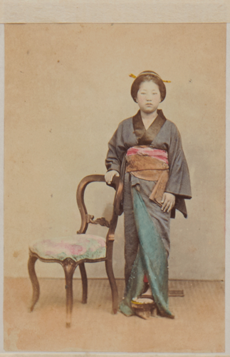 Shimooka Renjō, ‘Tōkaidō Mishima jorō (Prostitute of Mishima on the Tōkaidō highway)’/ ‘Tea house attendant’, c.1863-70. 