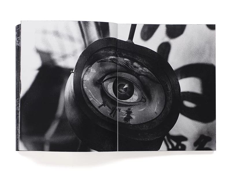 Remote Past a Memoir: 1951－1966 - Kikuji KAWADA | shashasha