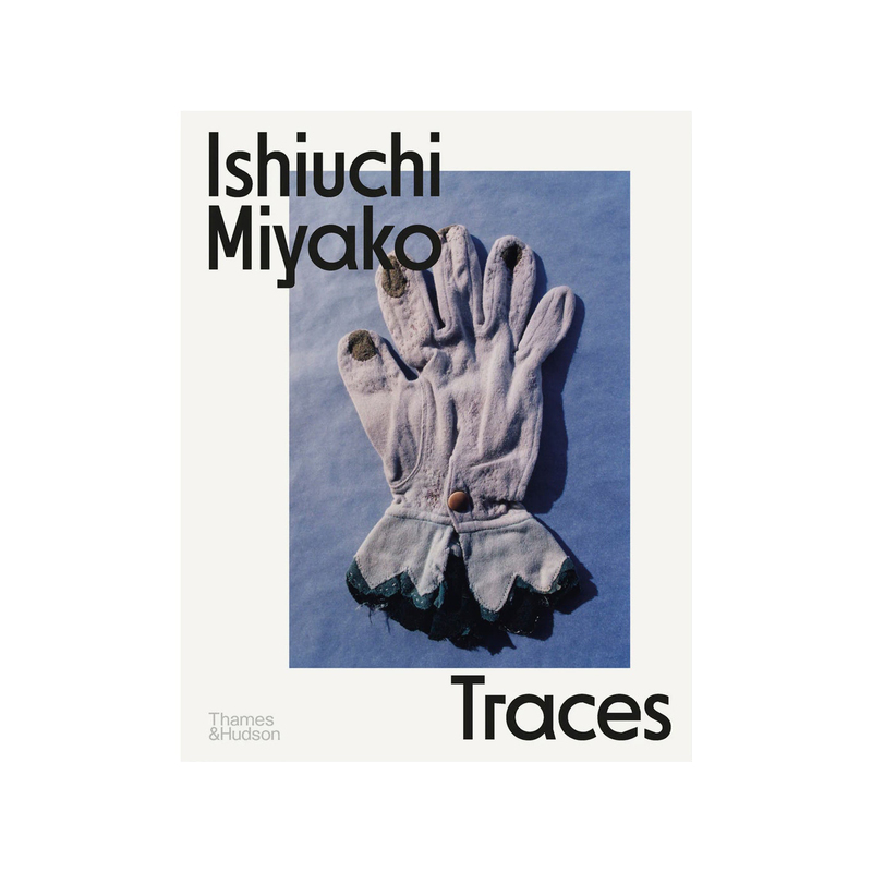 Traces - 石内都 | shashasha 写々者 - 写真集とアートブック