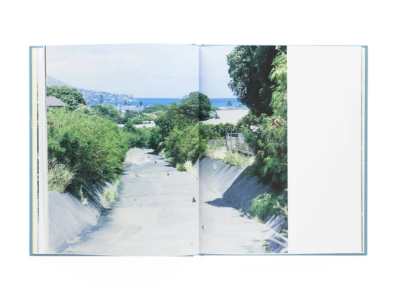 I HAVEN'T SEEN HIM - 平野太呂 | shashasha 写々者 - 写真集とアート