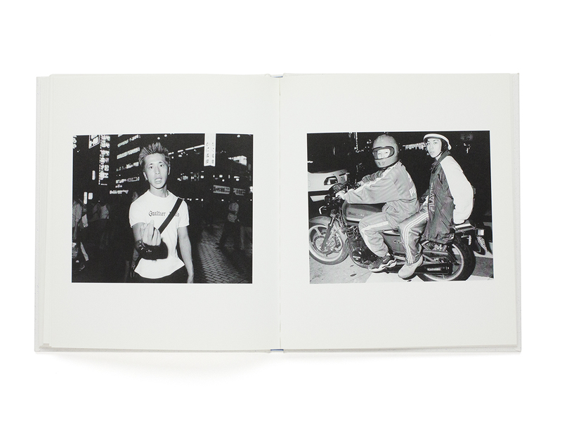 青い水 - 元田敬三 | shashasha 写々者 - 写真集とアートブック