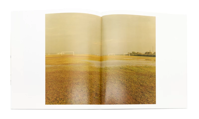 復刊 生きている - 佐内正史 | shashasha 写々者 - 写真集とアートブック