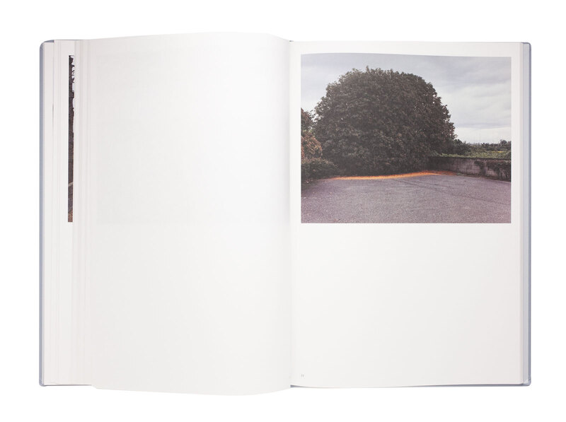 出口の町 - 吉江淳 | shashasha 写々者 - 写真集とアートブック