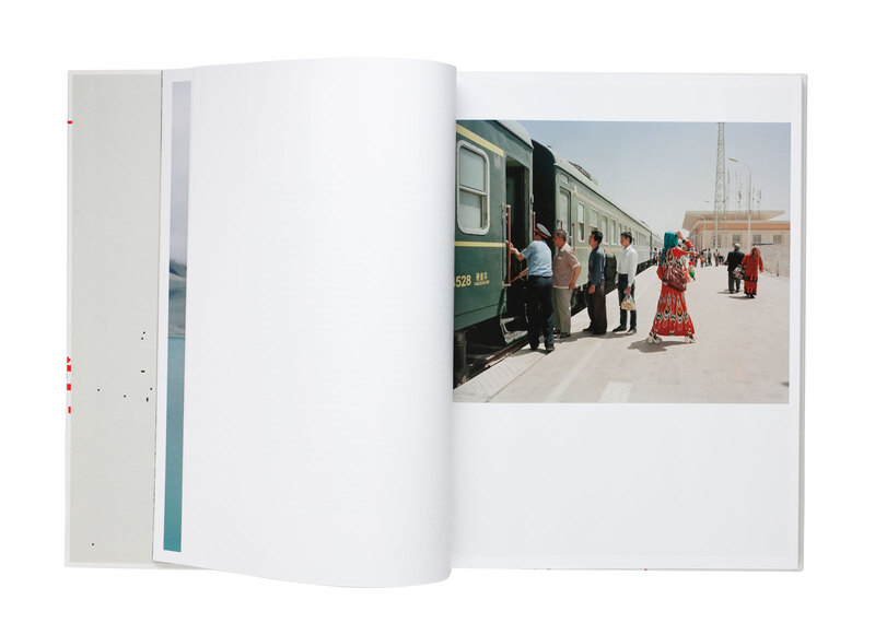 Dust - Patrick WACK | shashasha - Photography & art in books