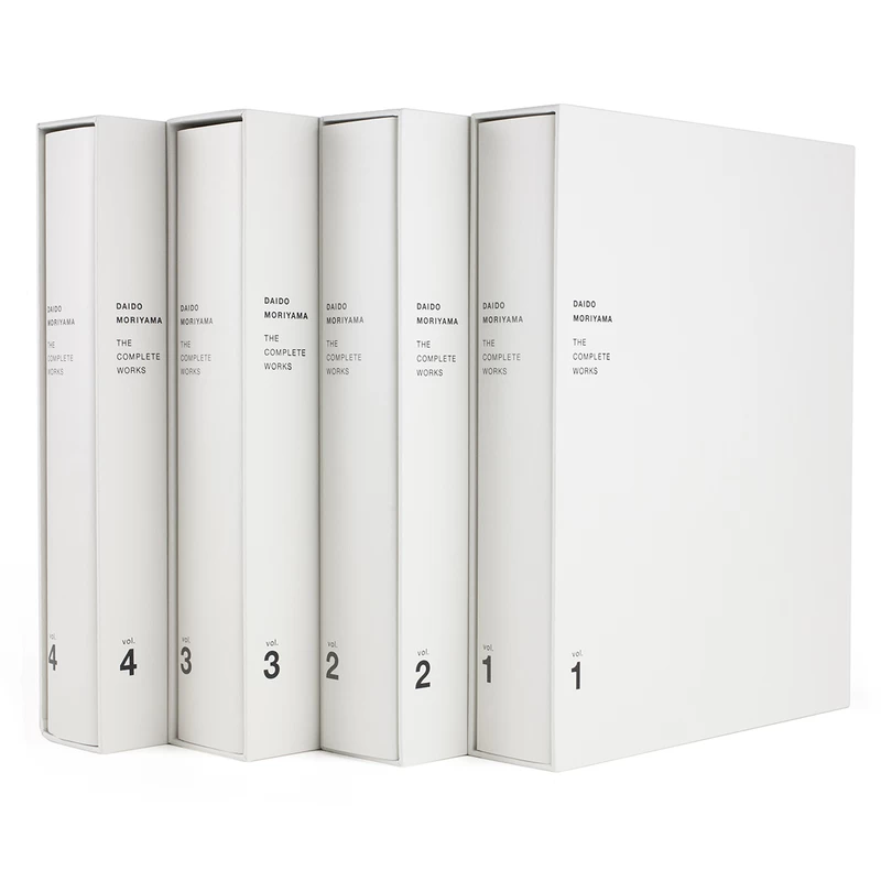 森山大道 THE COMPLETE WORKS vol.1 XNOIQZThP_UhHRfA.webp