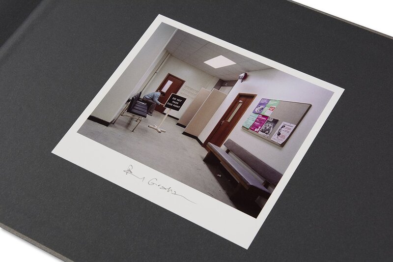 Beyond Caring - ポール・グラハム | shashasha 写々者 - 写真集と