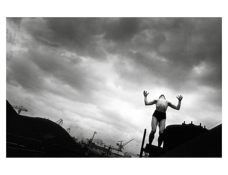 Eikoh Hosoe（日本語版） - 細江英公 | shashasha 写々者 - 写真集とアートブック