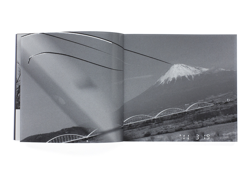 荒木経惟　写狂人日記 写狂人色日記 | 荒木 経惟 |本 | 通販 | Amazon